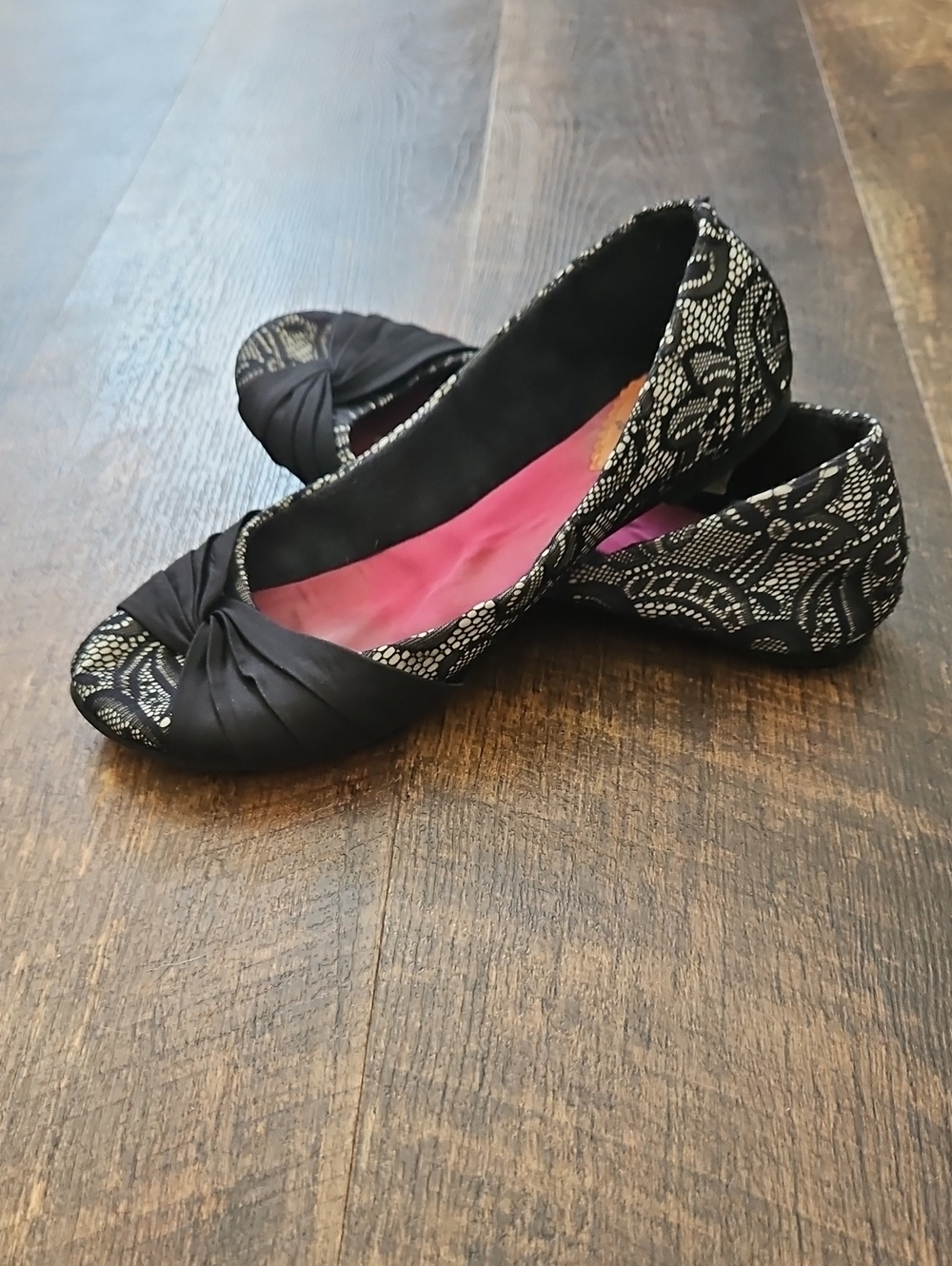Rocket Dog Myrna black-and-white lace paisley print ballet flats